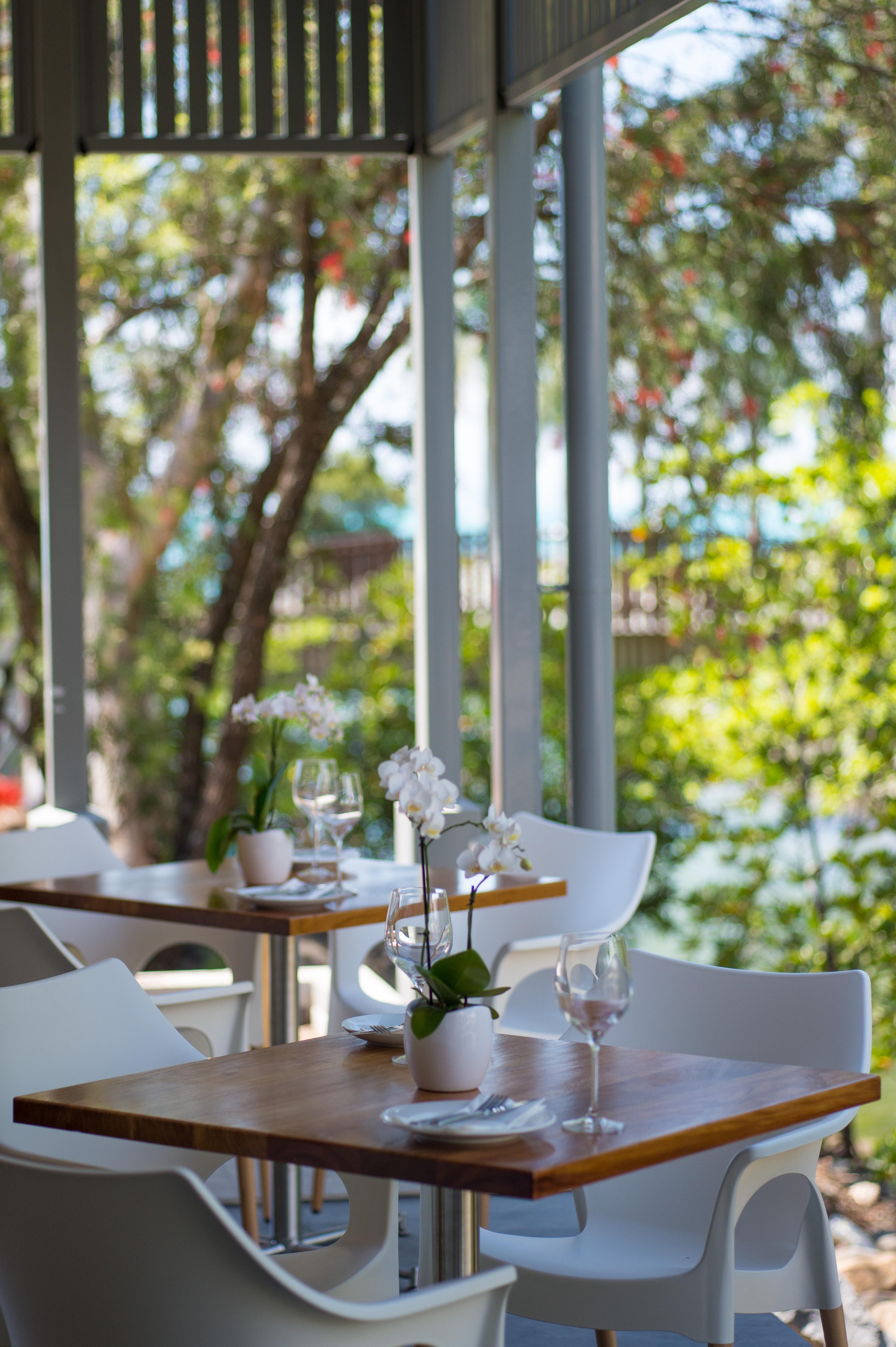 Heart Hotel And Gallery Whitsundays Airlie Beach Exterior photo